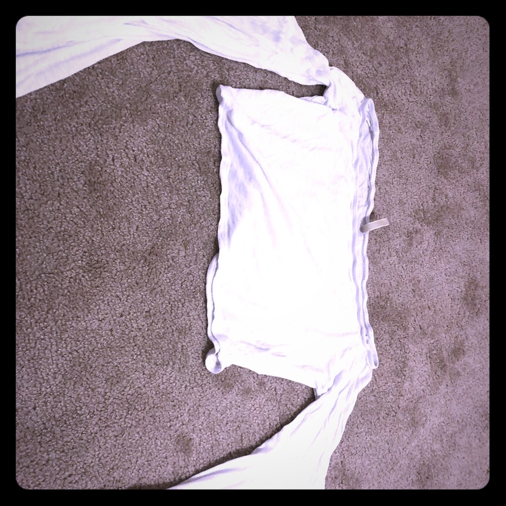 White Crop Longsleeve with “wing” arms